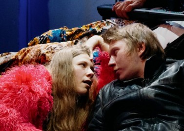 Человек в закрытой комнате