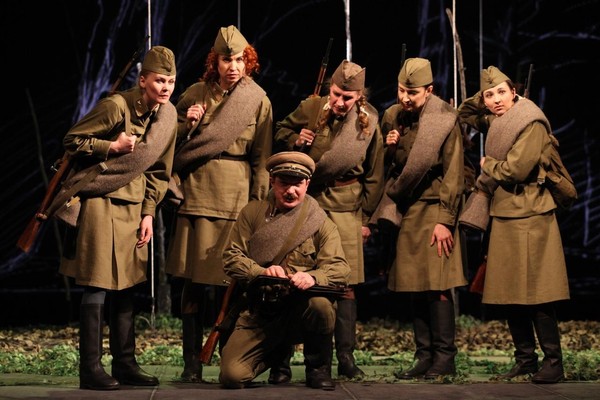 Опера «Зори здесь тихие»