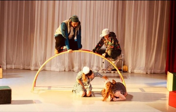 Спектакль «Семейные истории»