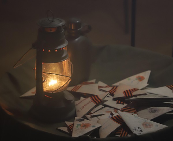 Спектакль «Сквозь пепел и строки»