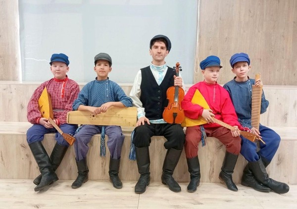 Творческая встреча с фольклорным ансамблем «Перегудничь»