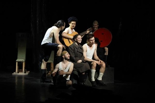 Спектакль «Будь здоров, школяр!»