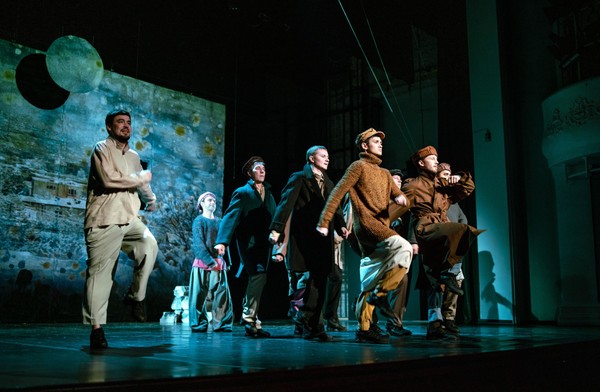 Спектакль «Бегущий за ветром»