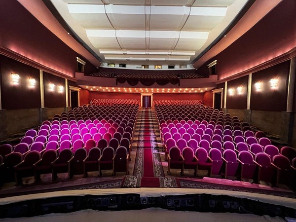 Спектакль «Ах, эти женщины!»