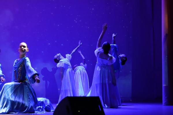 Концерт «Магия в движении: увлекательное приключение в мир танца!»