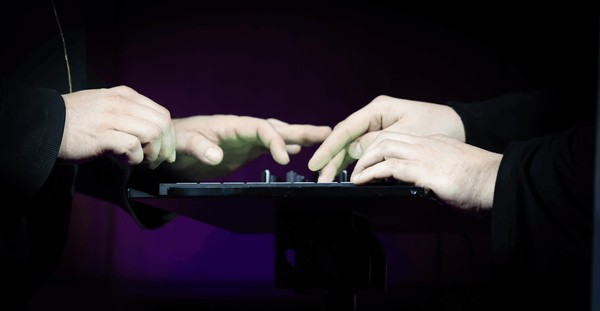 Импровизaция и структура. ЦЭАМ. Импросхема. Саунд-арт инсталляция Rotor. Фотовыставка