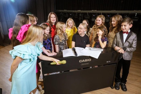 Концерт «Все начинается с любви»