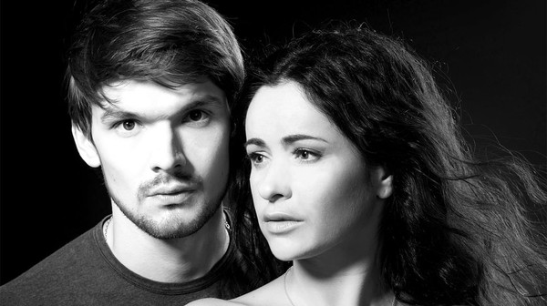 Двор без качелей