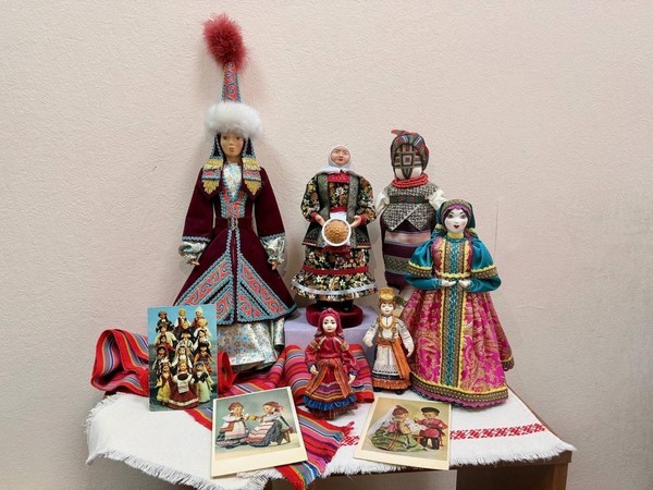 Выставка «Народов много – страна одна»