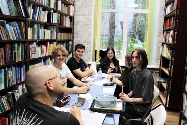 «Книжный трёп»: поговорим о фантастике