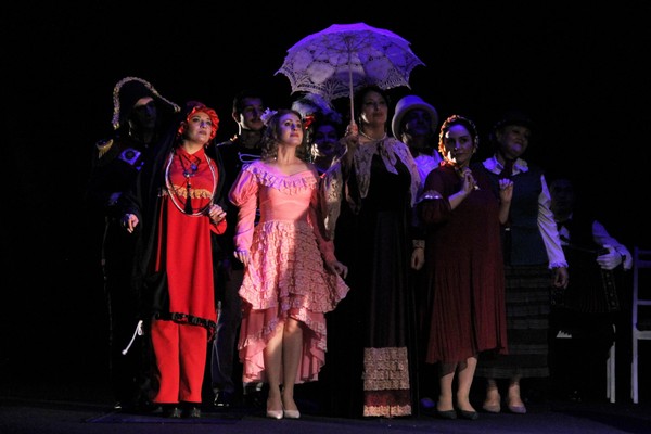 Сказки Г. Х. Андерсена с заслуженным артистом РД Агаханом Агахановым