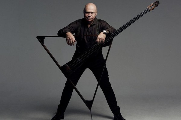 Концерт «Для балалайки-контрабаса с абсурдом»