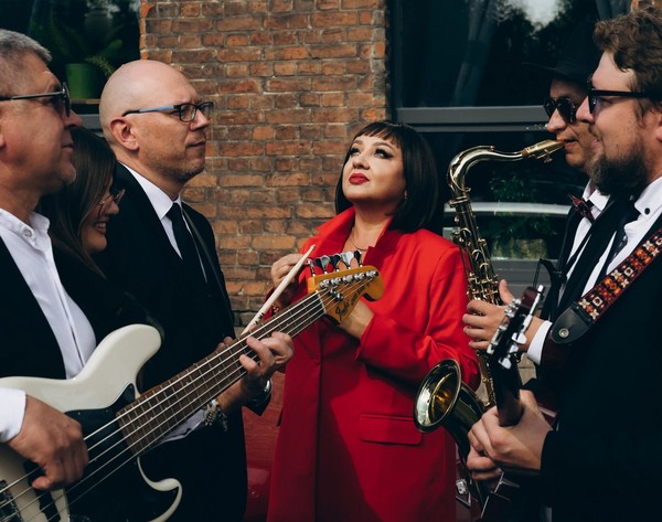 Квартирник. Новый взгляд. Ретро. Группа Вероники Махотиной