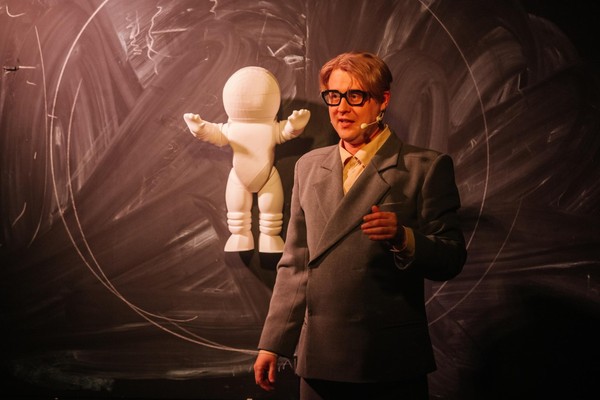 Спектакль «Хокинг»