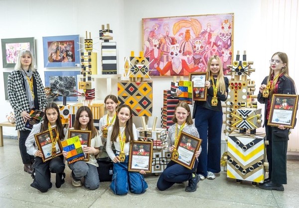 Открытие международной конкурсной выставки детского юмористического творчества «Котовасия»