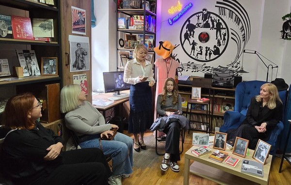 Встреча-обсуждение романа И. Ильфа и Е. Петрова «12 стульев»