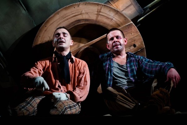 Викторина «Колдовство рампы»