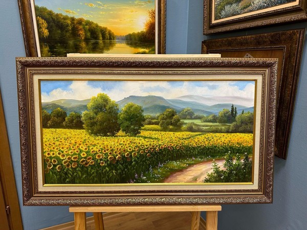 Выставка «Такая яркая весна!»