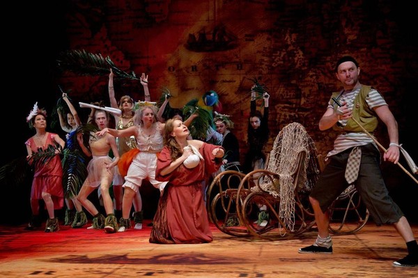 Спектакль «Путешествие на Багровый остров»