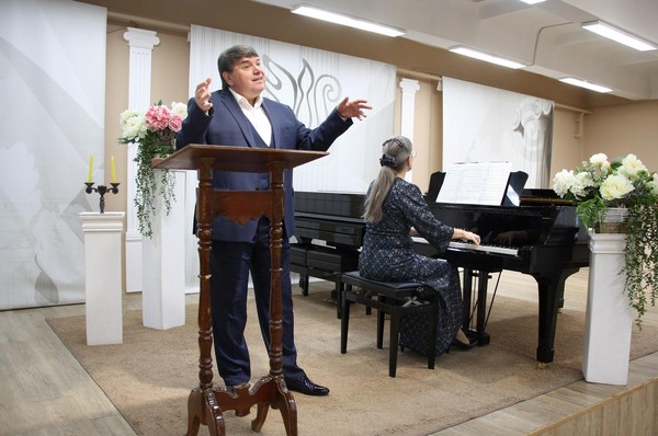 Литературно-музыкальная композиция «Читаем Пушкина»