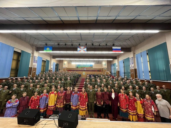 Концерт в 137 Гвардейском парашютно-десантном Рязанском Ордена Красной Звезды полку