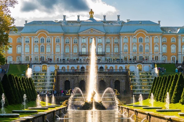 Петергоф (фонтаны) + собор святых Петра и Павла