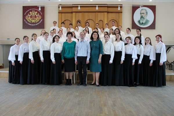 Концерт «В сердце светит Русь»