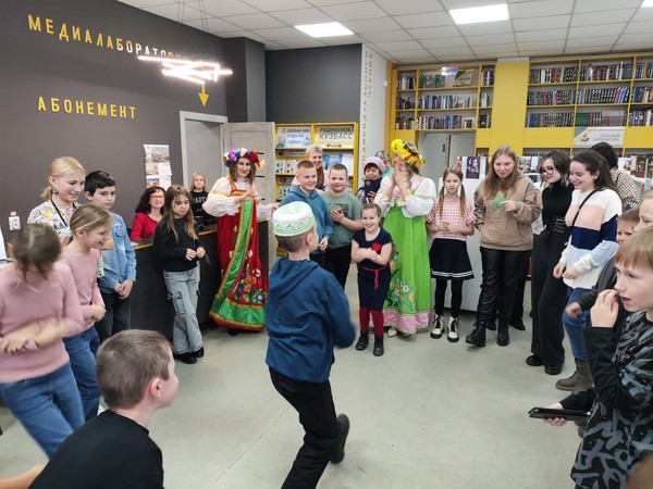 Познавательно-игровая программа «Давайте знакомиться!»