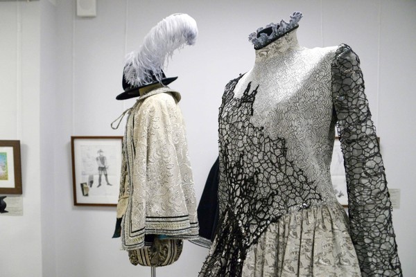 Выставка «Эскиз. Образ. Сцена»