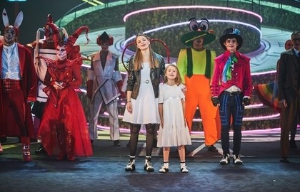 Алиса в стране чудес