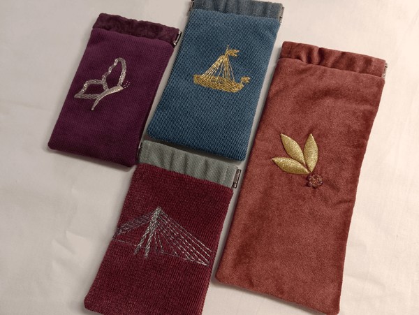 Мастер-класс «Монетница на гибком замке с вышивкой»