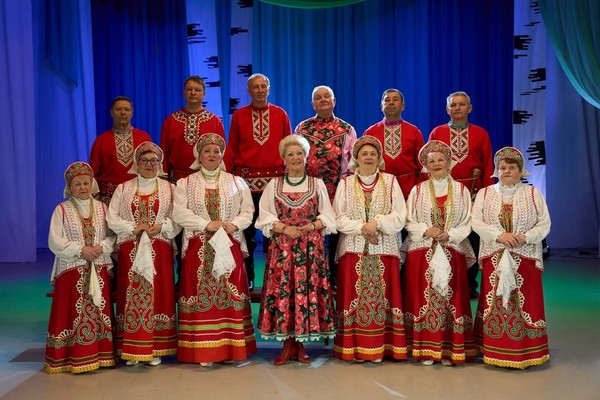 Играй, тальяночка, играй