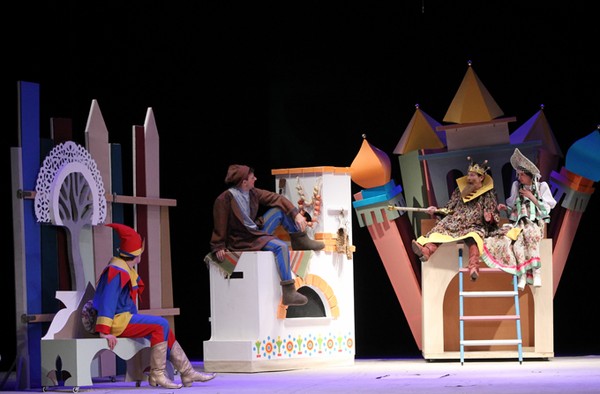 Спектакль «По щучьему веленью»