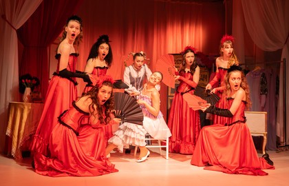 Ах! боже мой, премьера!