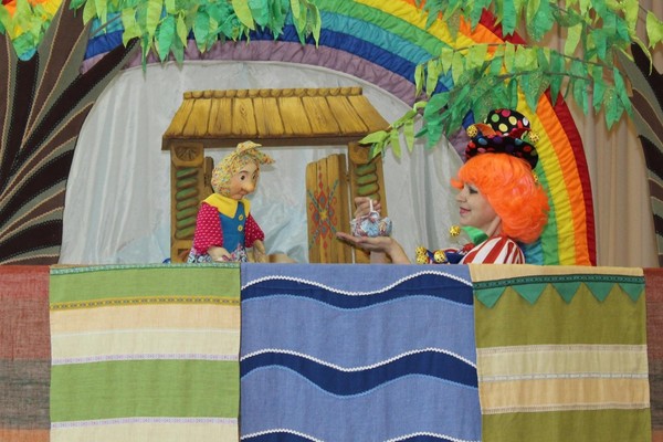 Спектакль «Курочка Ряба, или Сказка о простом счастье и золотом несчастье»