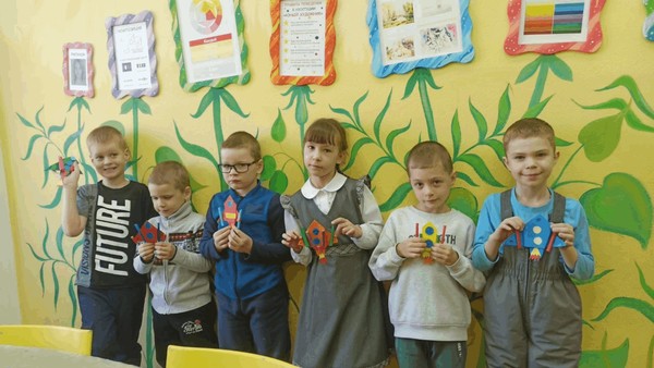 Мастер-класс по аппликации «Ракета в космосе»