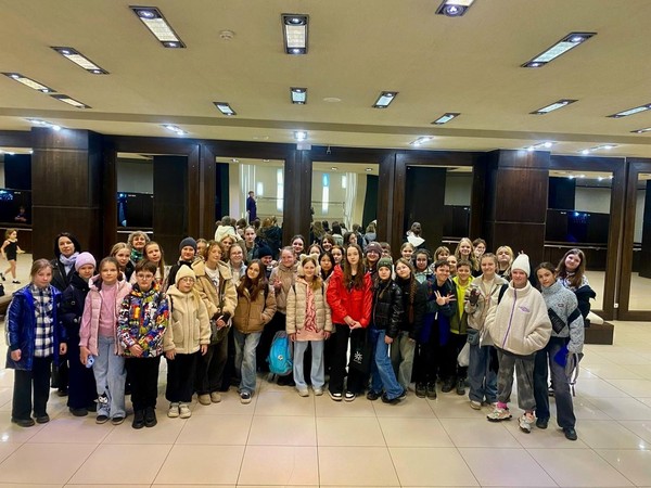 Экскурсия в театр Загурского Н.М