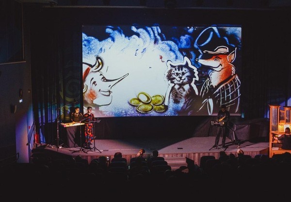 Сказка с органом и песочной анимацией «Приключения Буратино или Золотой ключик»