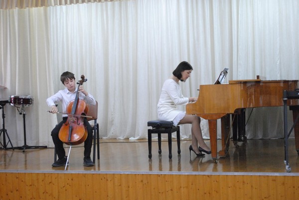 Концерт «Весенние мелодии» учащихся класса виолончели