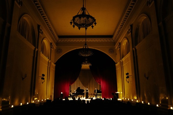 Концерт «Поэзия при свечах»