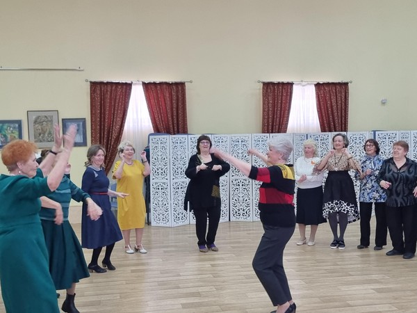 Развлекательная, познавательная программа «Весеннее обновление»