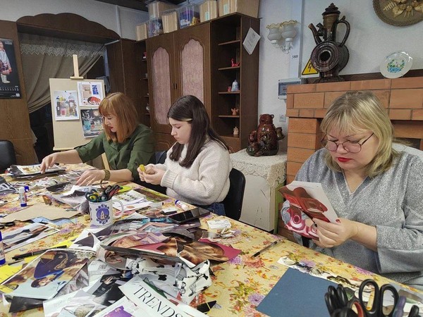 Мастер-класс «Волшебство далёких планет: коллаж ко Дню космонавтики»