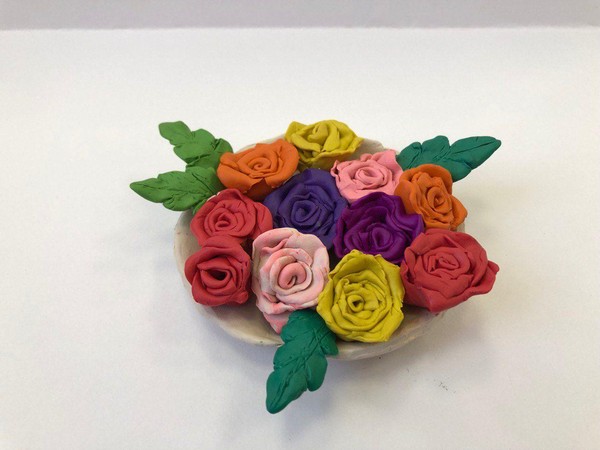 Виртуальная выставка «Лепка. Цветочная композиция»