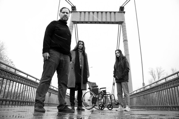 Спектакль «Летели качели»