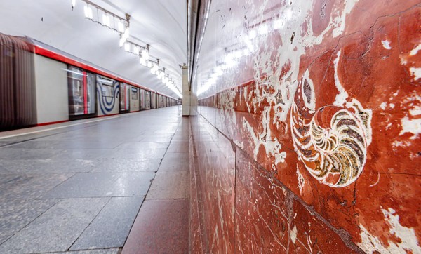 Рейс в мезозой: планетарий — метро