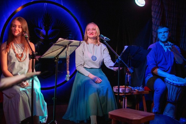 Литературно-музыкальная композиция «Сказки Среднего мира»