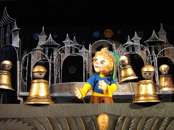 Спектакль «Городок в табакерке»