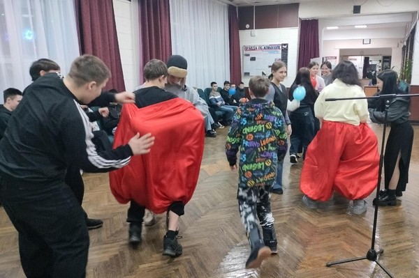 Тематическая развлекательная программа «День наоборот»