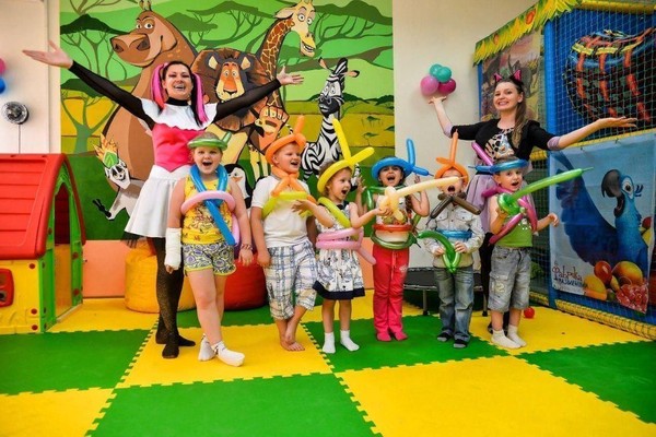 Интерактивная программа «От улыбки станет всем теплей»