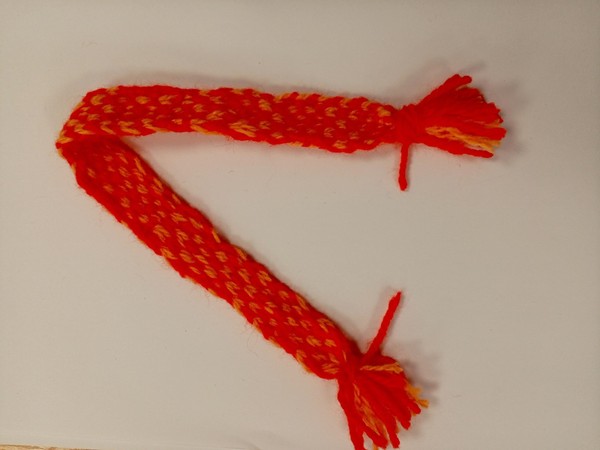 Фенечка «Красная гамма»